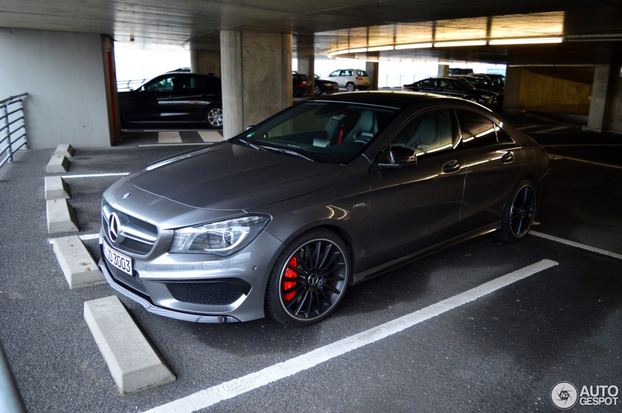 Mercedes-Benz CLA 45 AMG C117