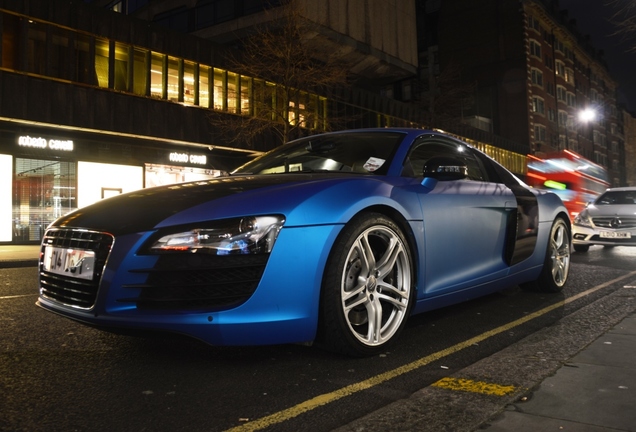 Audi R8