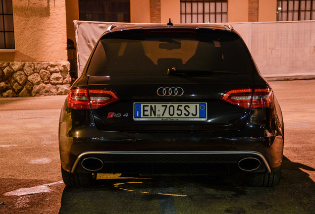 Audi RS4 Avant B8