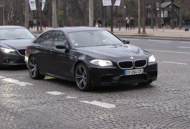 BMW M5 F10 2011