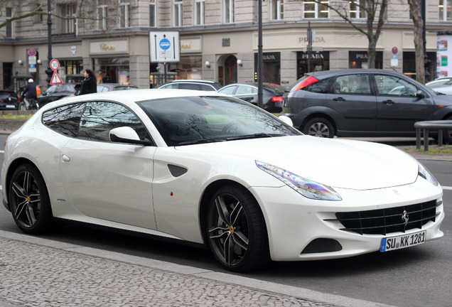 Ferrari FF