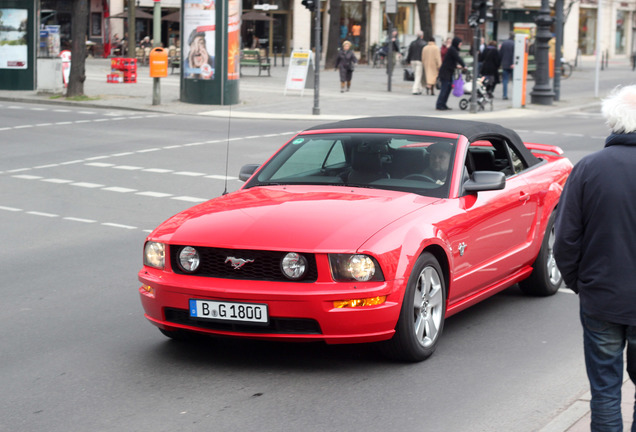 Ford Mustang GT Convertible 45th Anniversary Edition