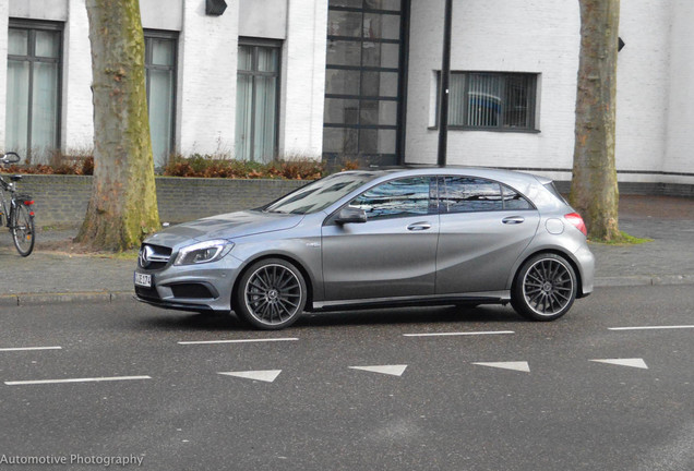 Mercedes-Benz A 45 AMG