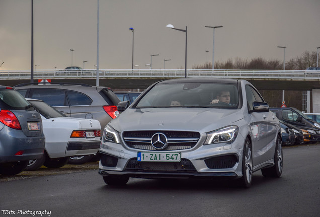 Mercedes-Benz CLA 45 AMG C117