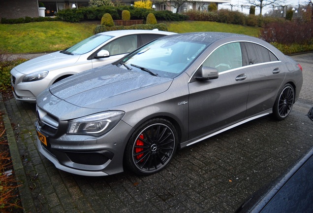 Mercedes-Benz CLA 45 AMG C117