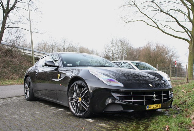 Ferrari FF