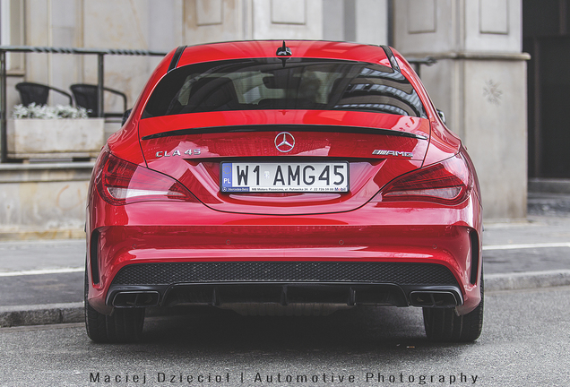 Mercedes-Benz CLA 45 AMG C117