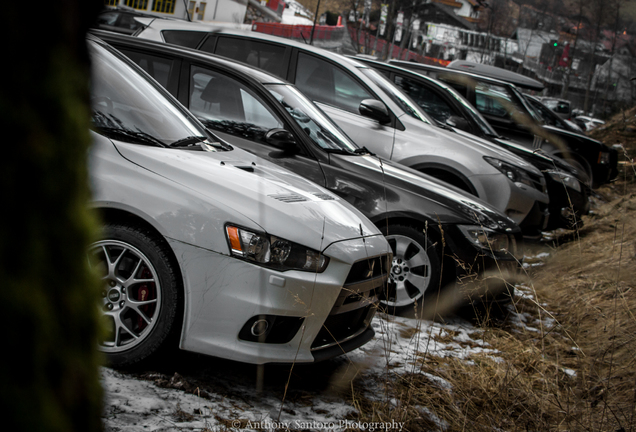 Mitsubishi Lancer Evolution X MR