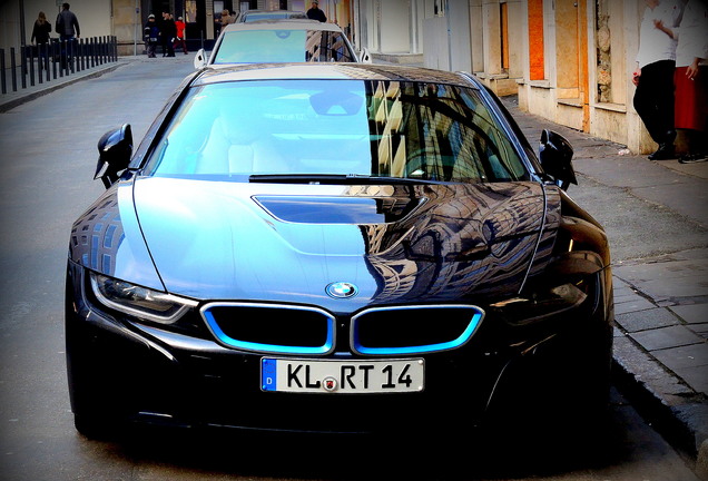 BMW i8