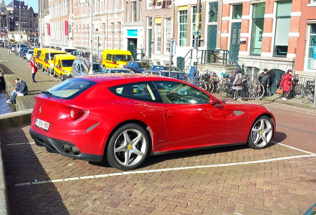 Ferrari FF