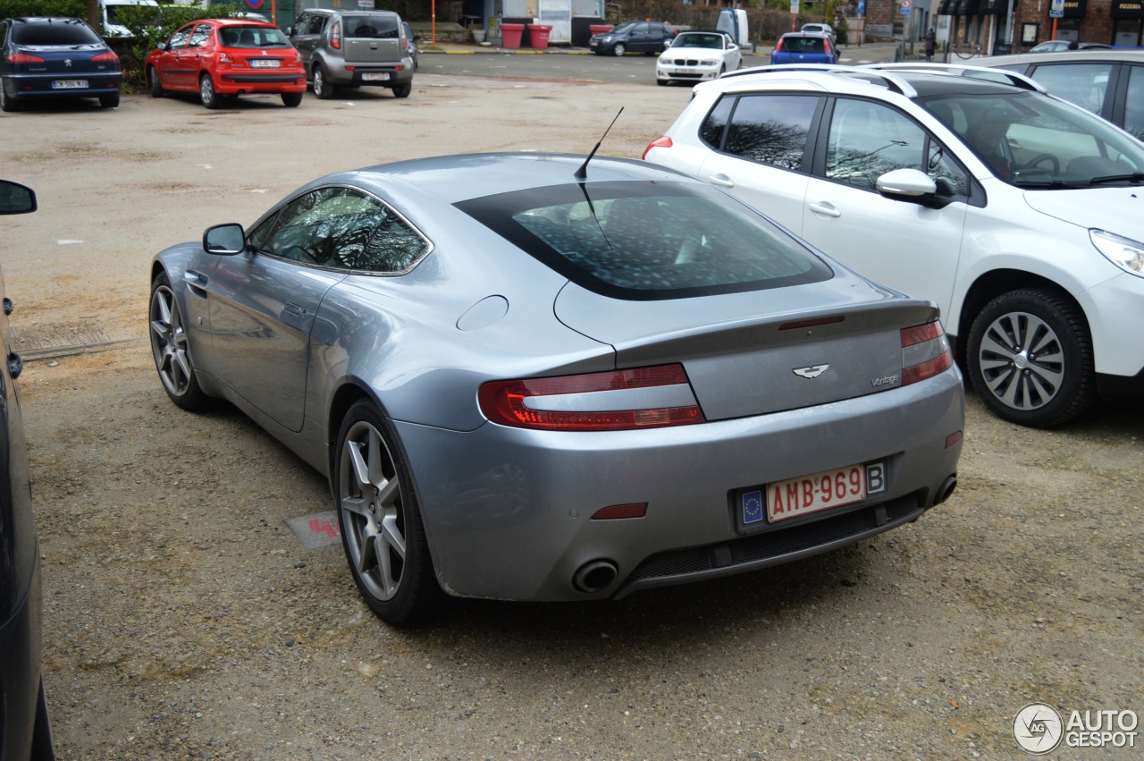 Aston Martin V8 Vantage