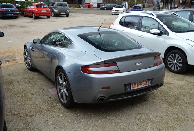 Aston Martin V8 Vantage