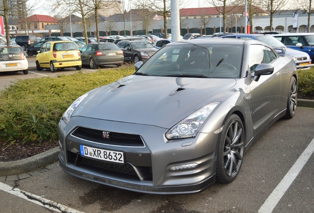 Nissan GT-R 2012