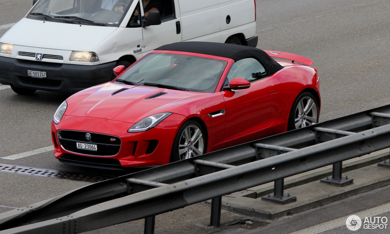 Jaguar F-TYPE S Convertible