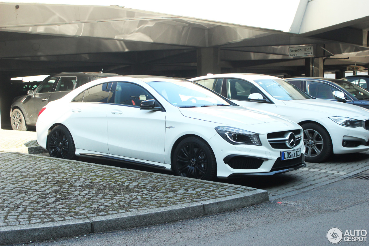 Mercedes-Benz CLA 45 AMG C117