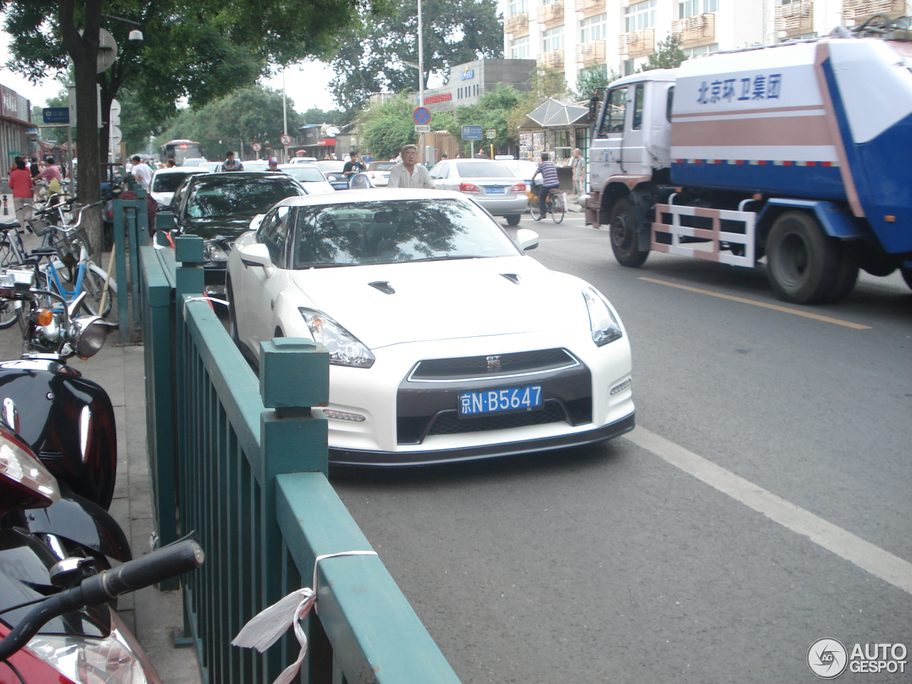 Nissan GT-R 2013