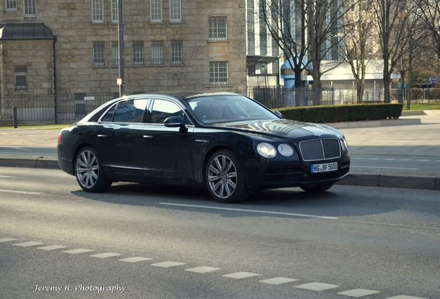 Bentley Flying Spur V8