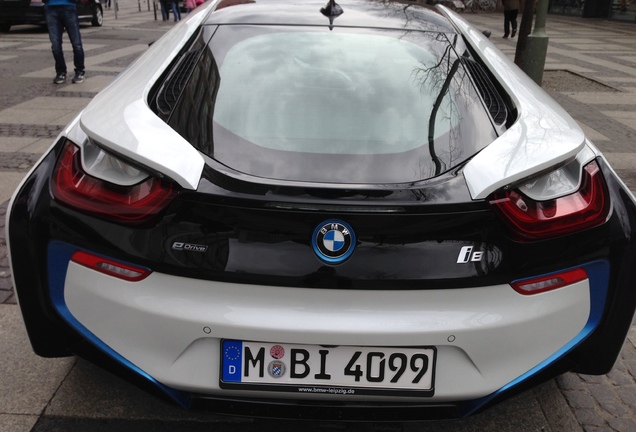 BMW i8