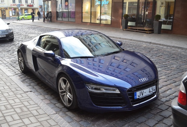 Audi R8 2013