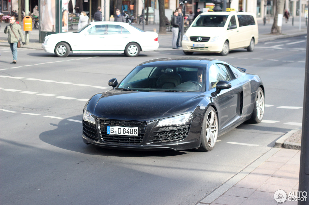 Audi R8