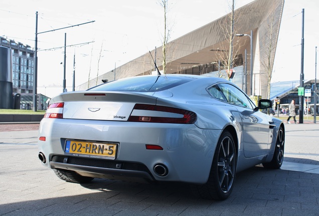 Aston Martin V8 Vantage