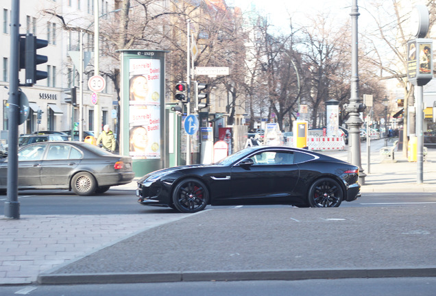 Jaguar F-TYPE R Coupé