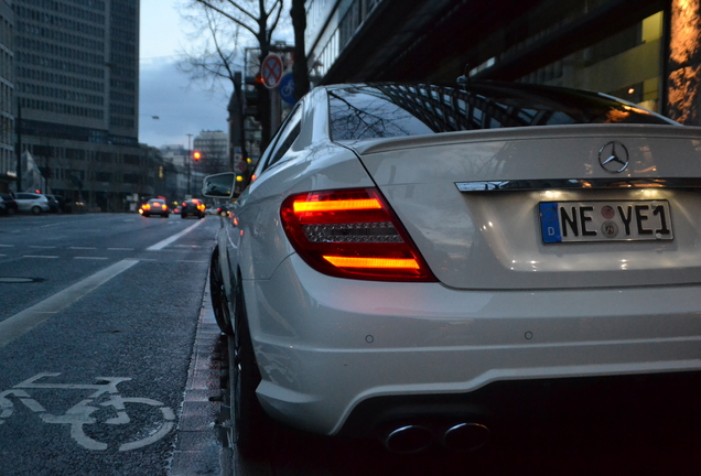 Mercedes-Benz C 63 AMG Coupé