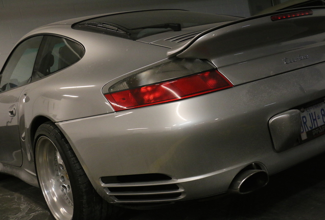 Porsche 996 Turbo