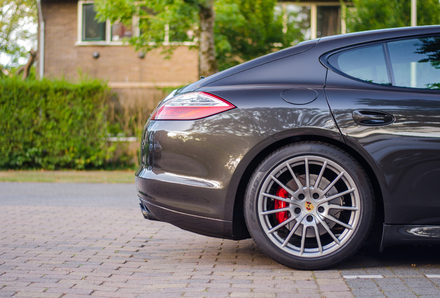 Porsche 970 Panamera GTS MkI