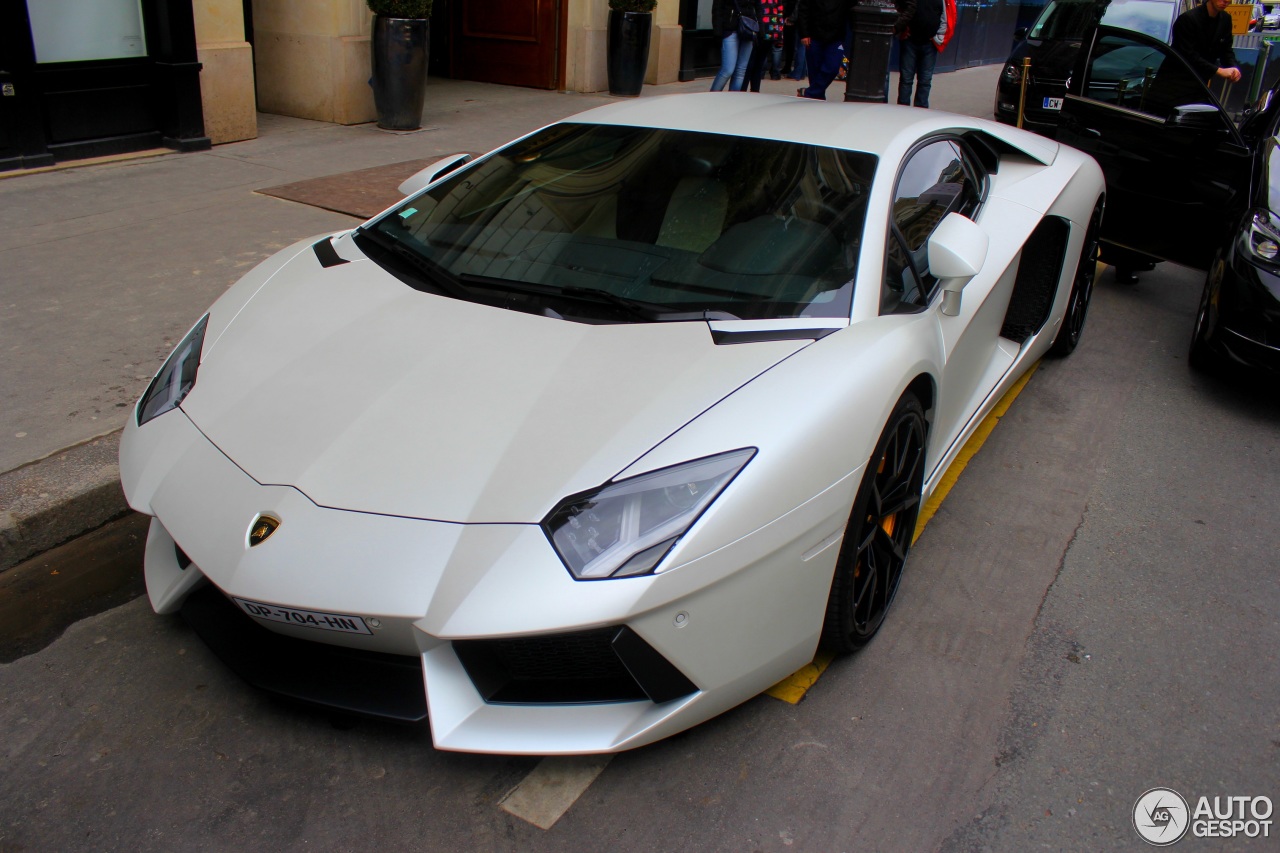 Lamborghini Aventador LP700-4