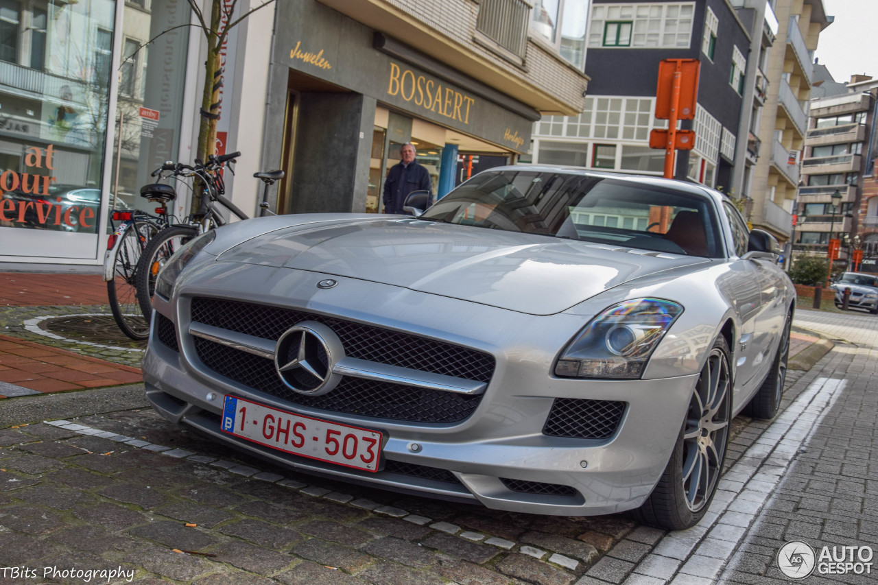 Mercedes-Benz SLS AMG