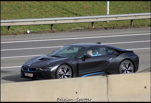 BMW i8