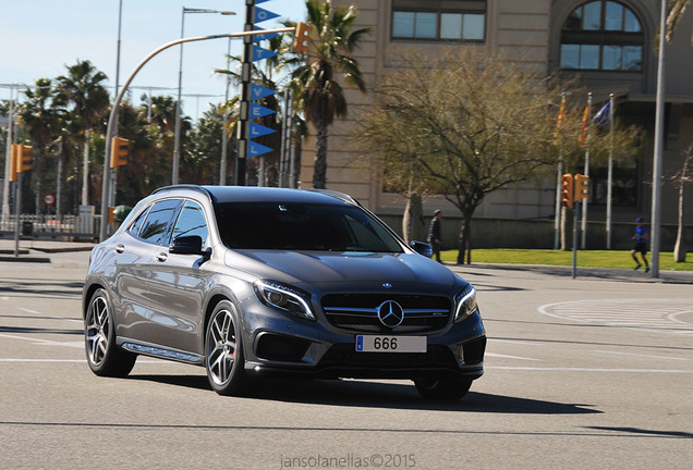 Mercedes-Benz GLA 45 AMG X156