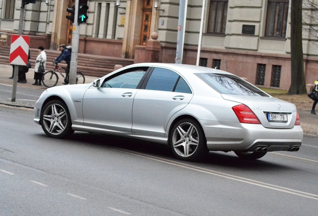 Mercedes-Benz S 63 AMG W221 2010