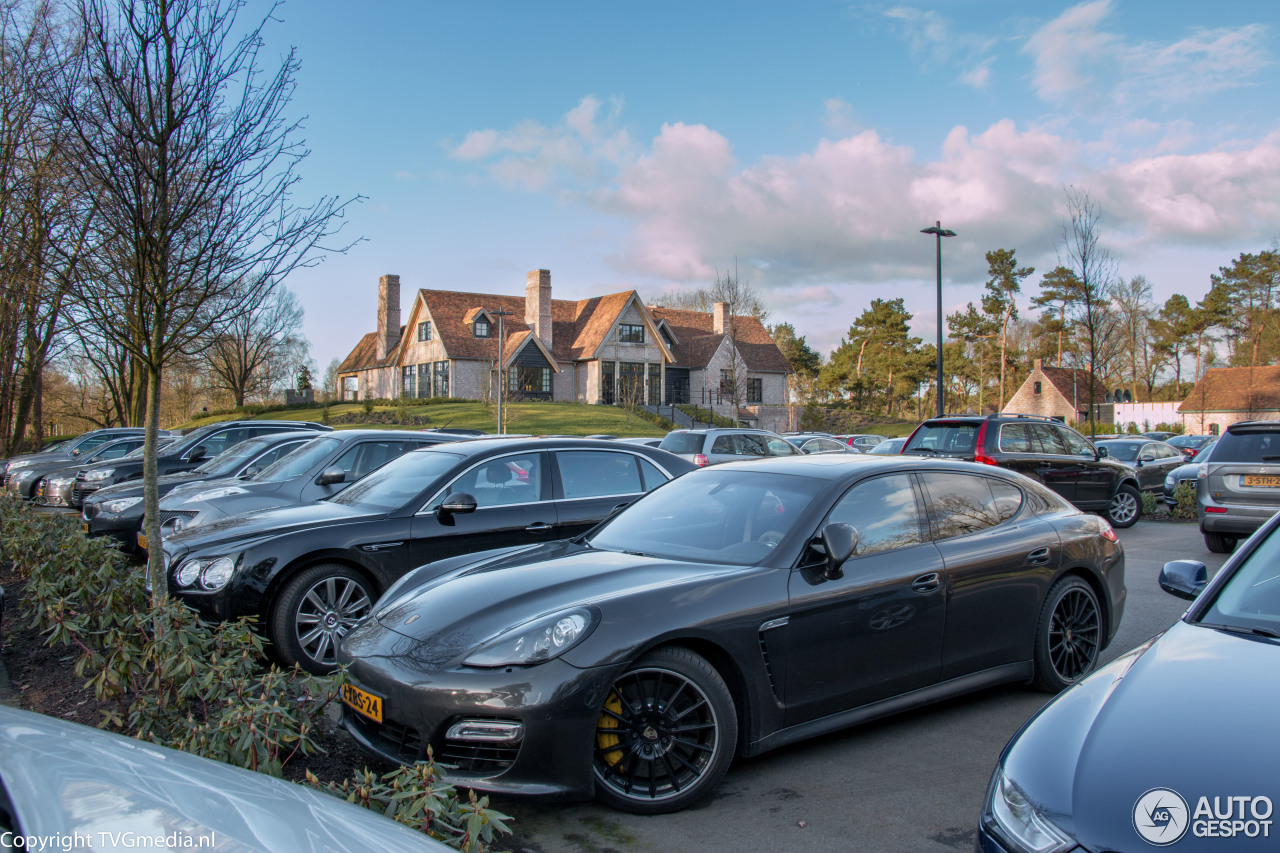 Porsche 970 Panamera GTS MkI