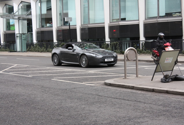 Aston Martin V8 Vantage Roadster