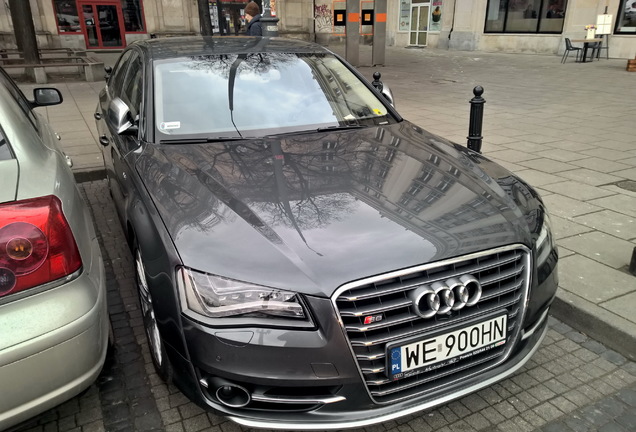 Audi S8 D4