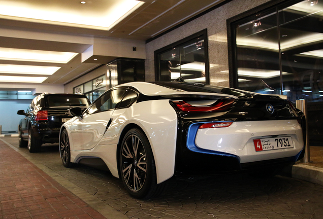 BMW i8