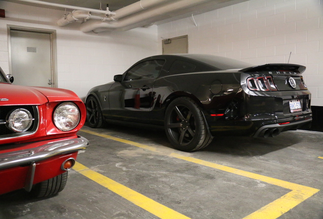 Ford Mustang Shelby GT500 2013