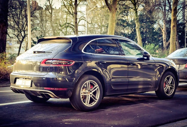 Porsche 95B Macan Turbo