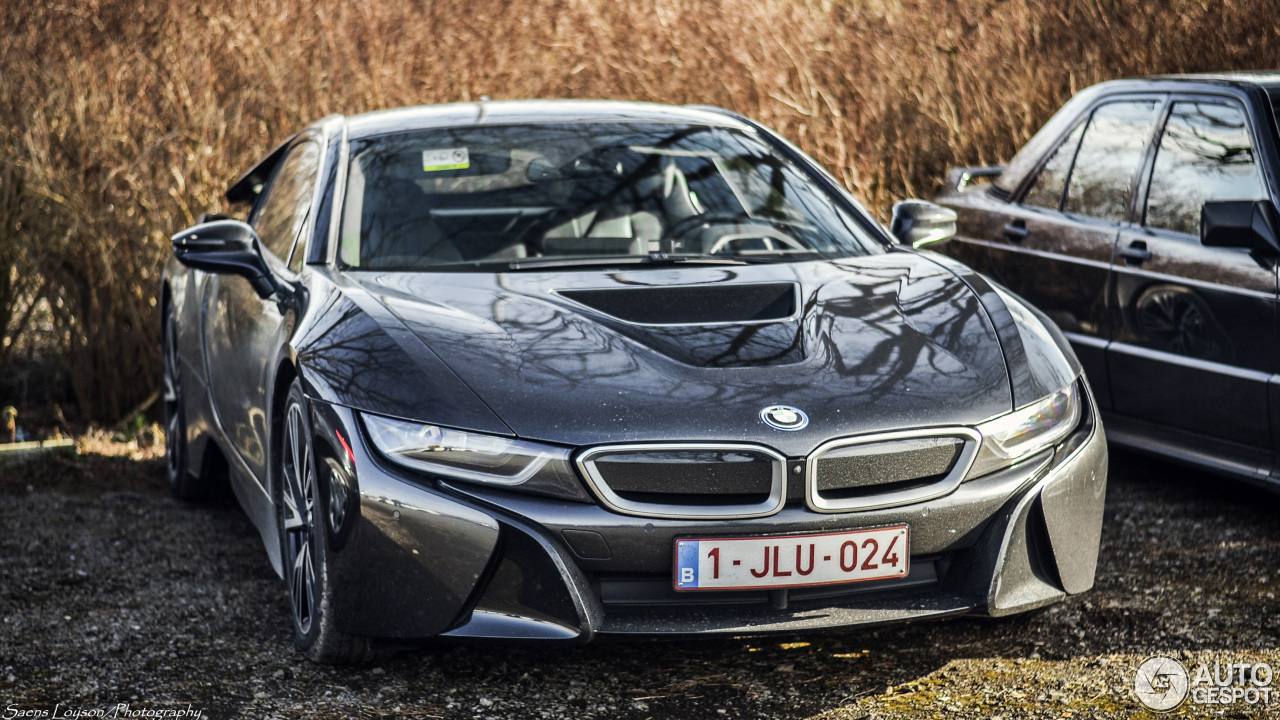 BMW i8