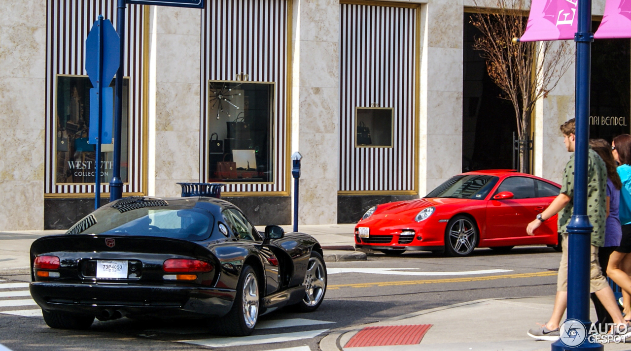 Dodge Viper GTS