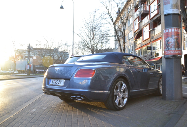 Bentley Continental GTC V8