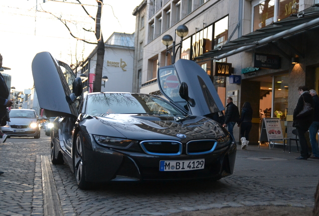 BMW i8