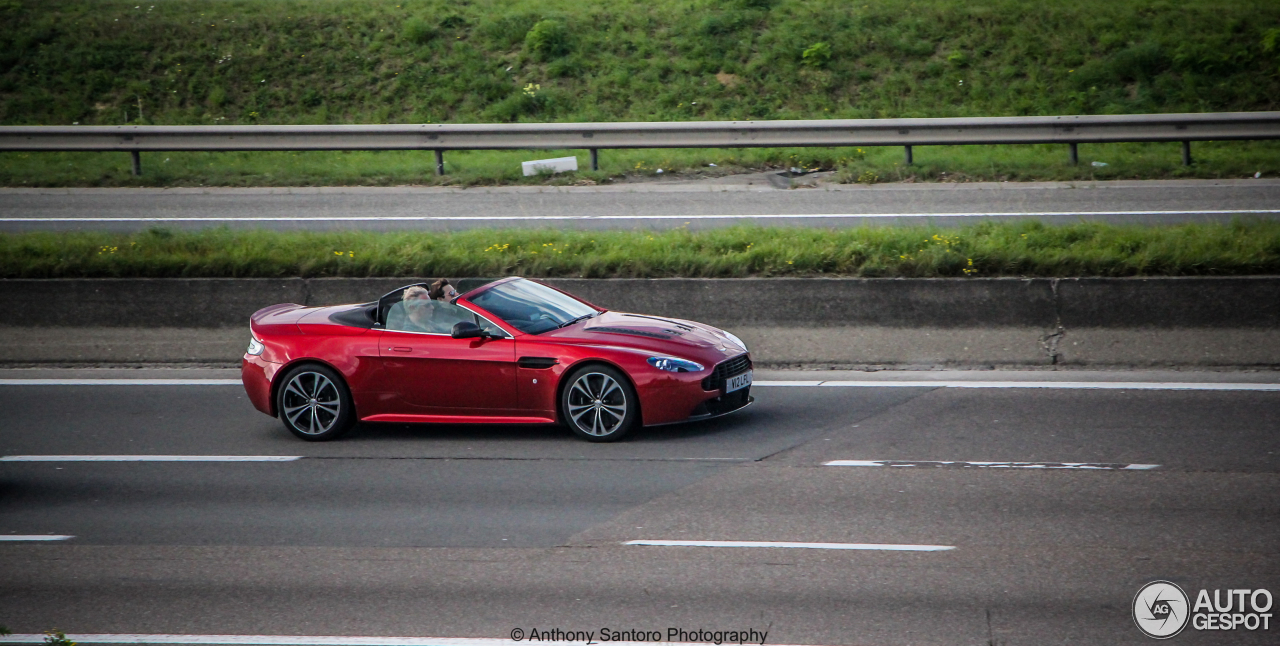 Aston Martin V12 Vantage Roadster