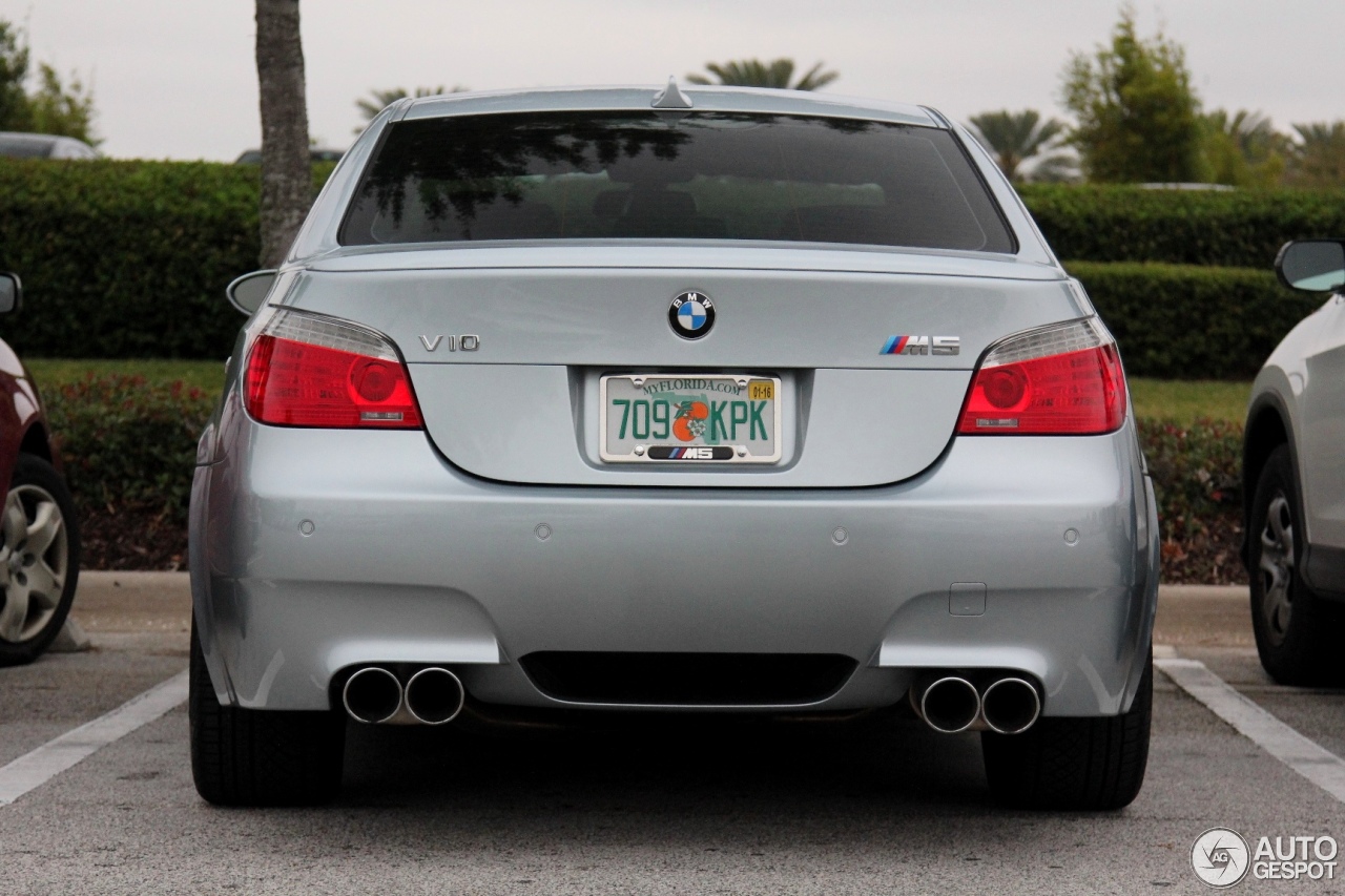 BMW M5 E60 2005