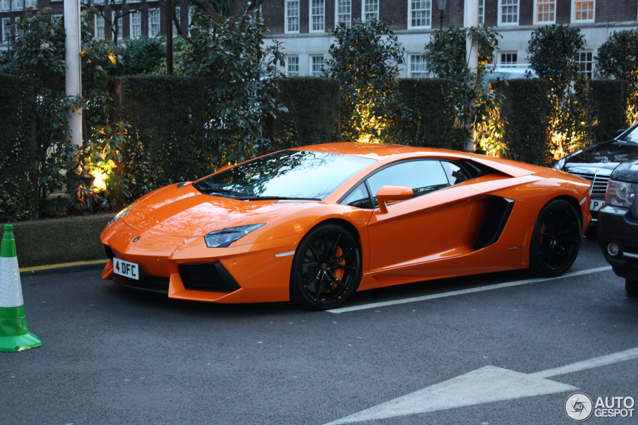 Lamborghini Aventador LP700-4