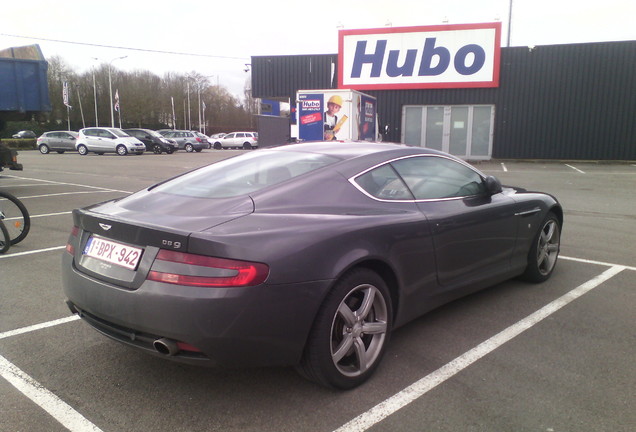 Aston Martin DB9