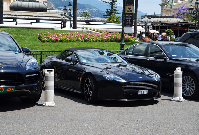 Aston Martin V12 Vantage Roadster