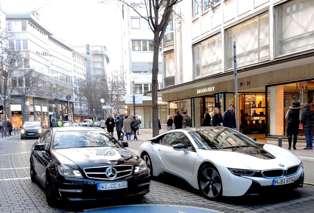 BMW i8